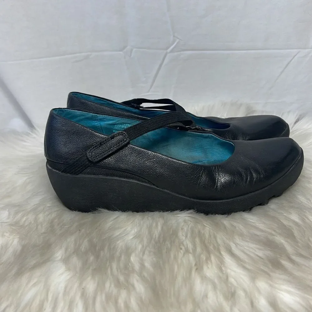 Tsubo Cori Black Leather Mary Jane Wedge Shoes Sz 8‎